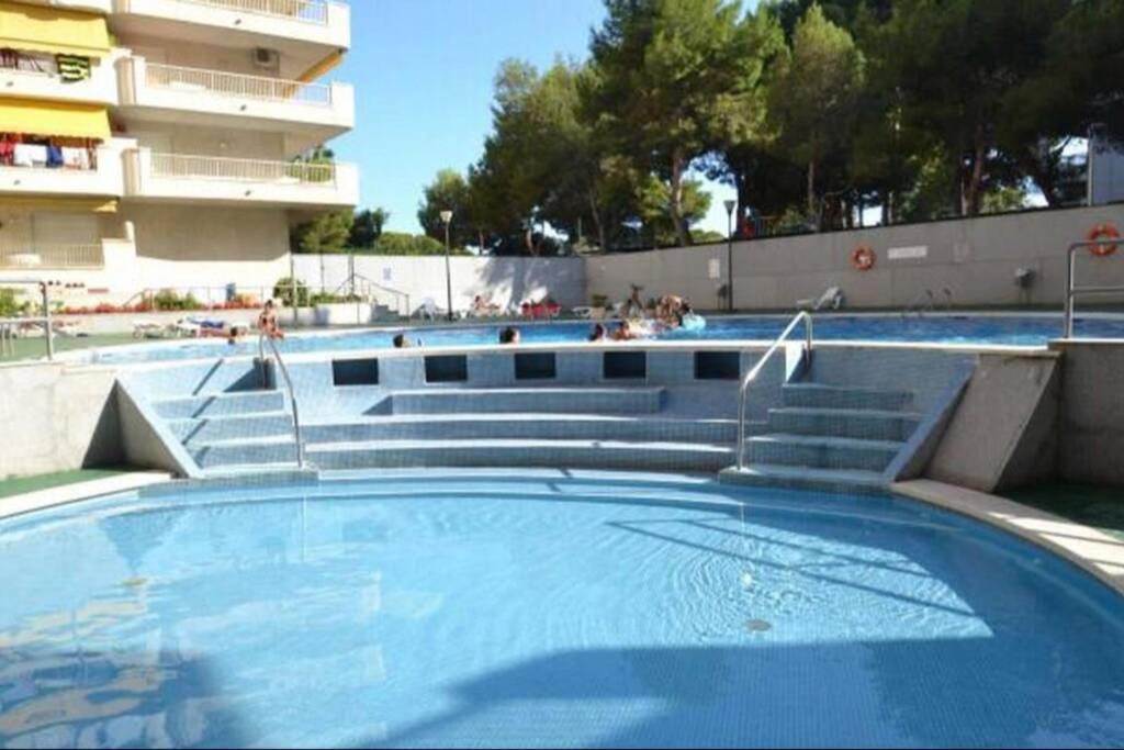 サロウSea View, Pool, Free Parking, Wifi, Port Aventuraアパートメント エクステリア 写真